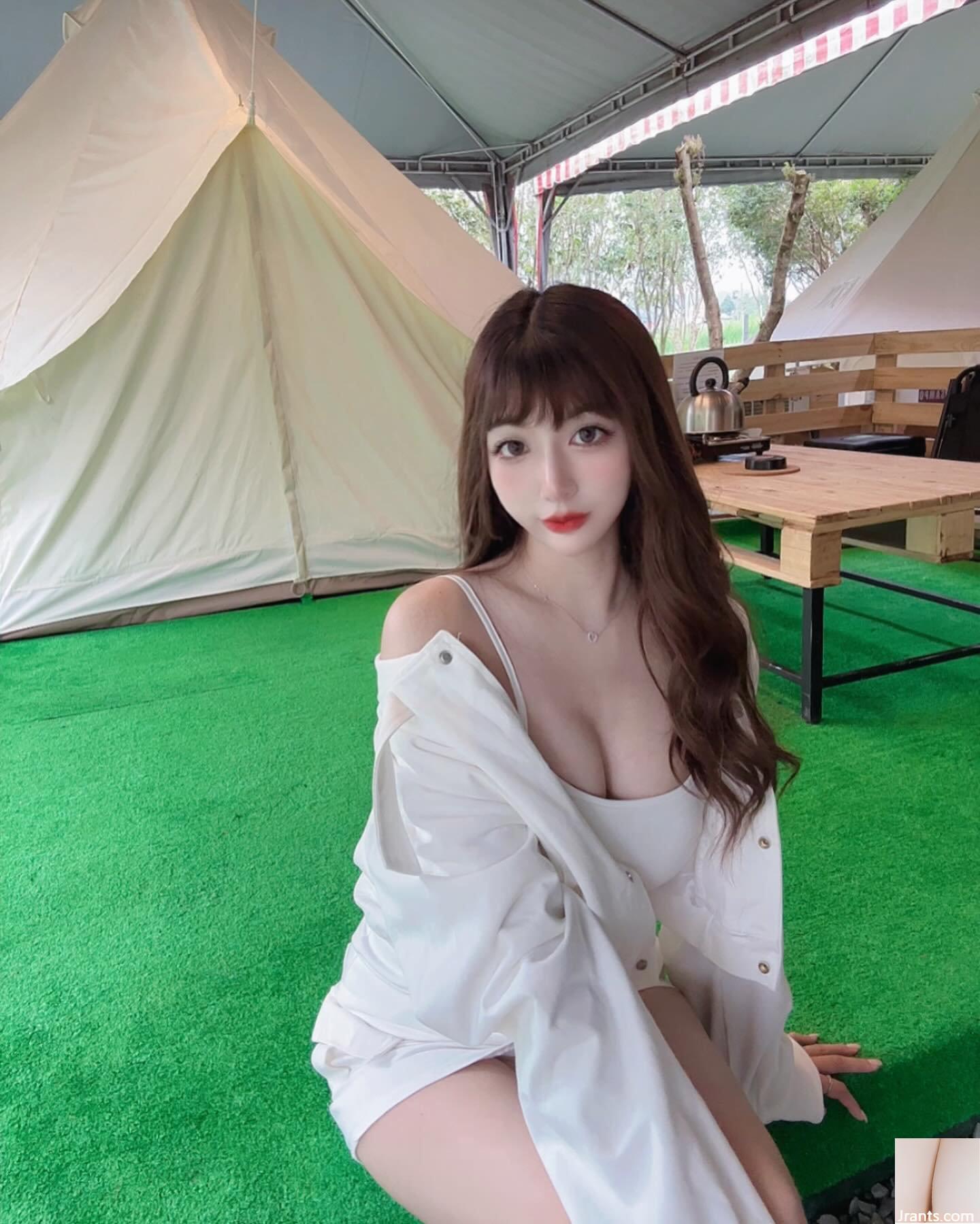 Khuôn mặt trẻ thơ thanh tú “Xiao Yunxi” có dáng người thanh tú và dịu dàng, nhìn thoáng qua đã rất thu hút (16P) - Ảnh 6