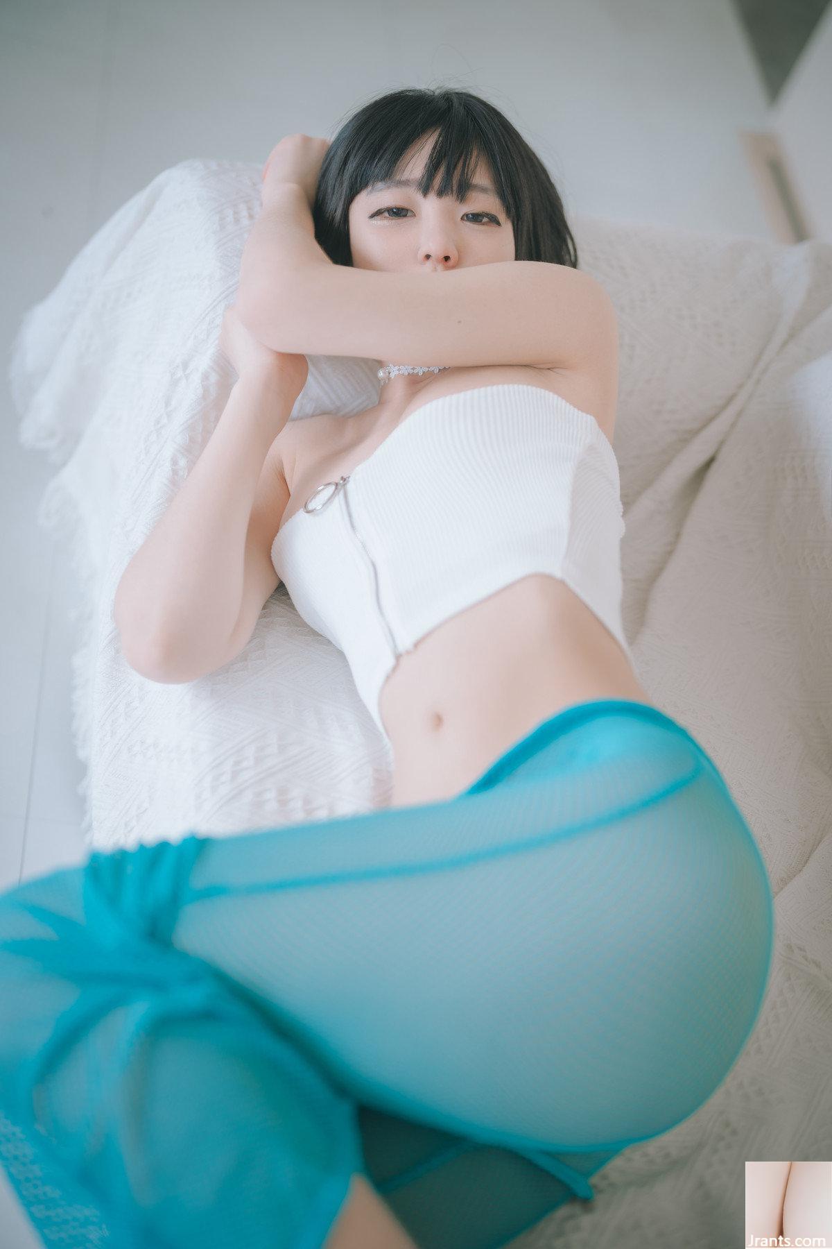 (Jeong Jenny) Thân hình gợi cảm không chê vào đâu được từ trên xuống dưới (40P) - Ảnh 17