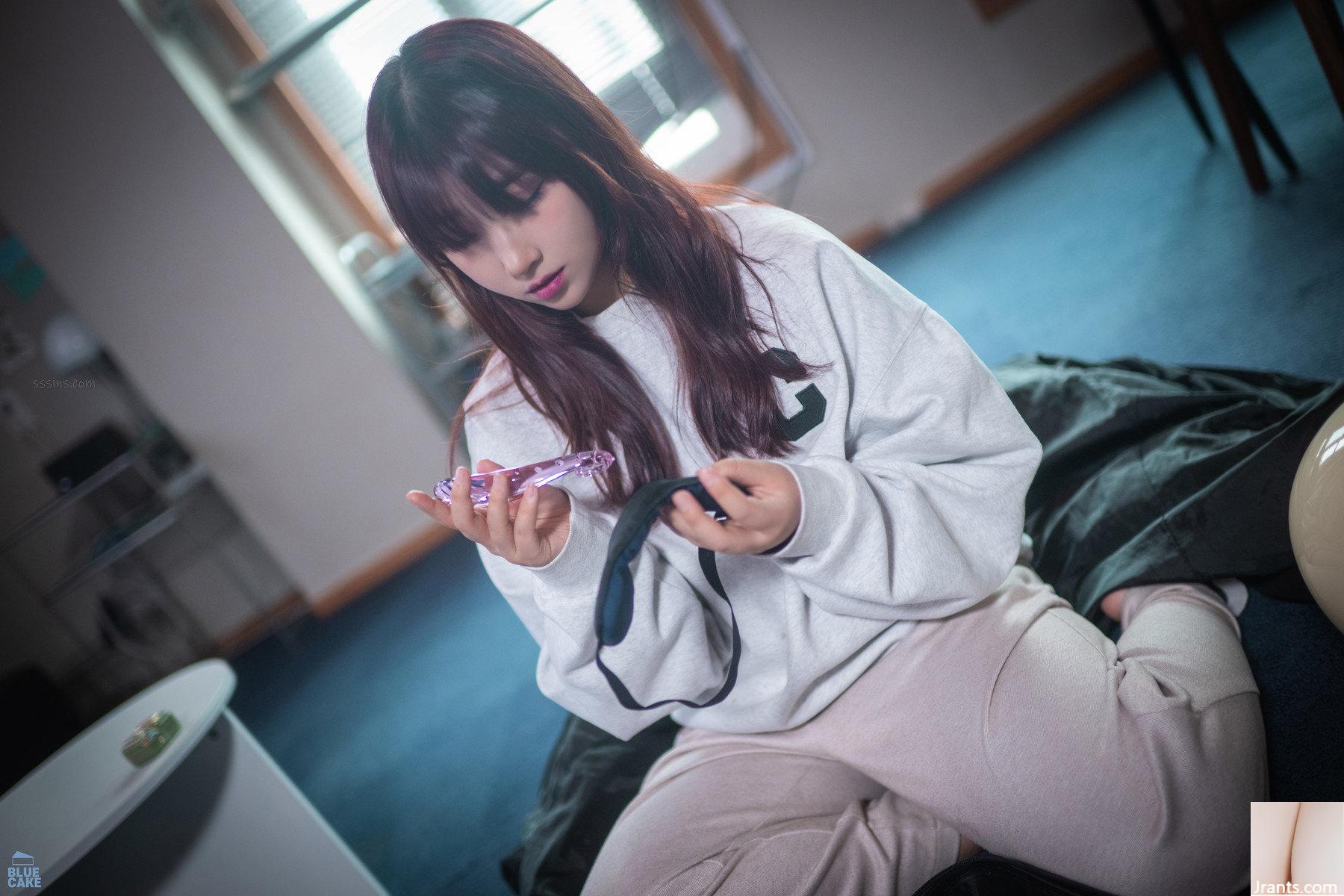 (Ggubbu) Càng nhìn dáng người bụ bẫm của cô ấy, cô ấy càng trở nên sừng sỏ (40P) - Ảnh 11