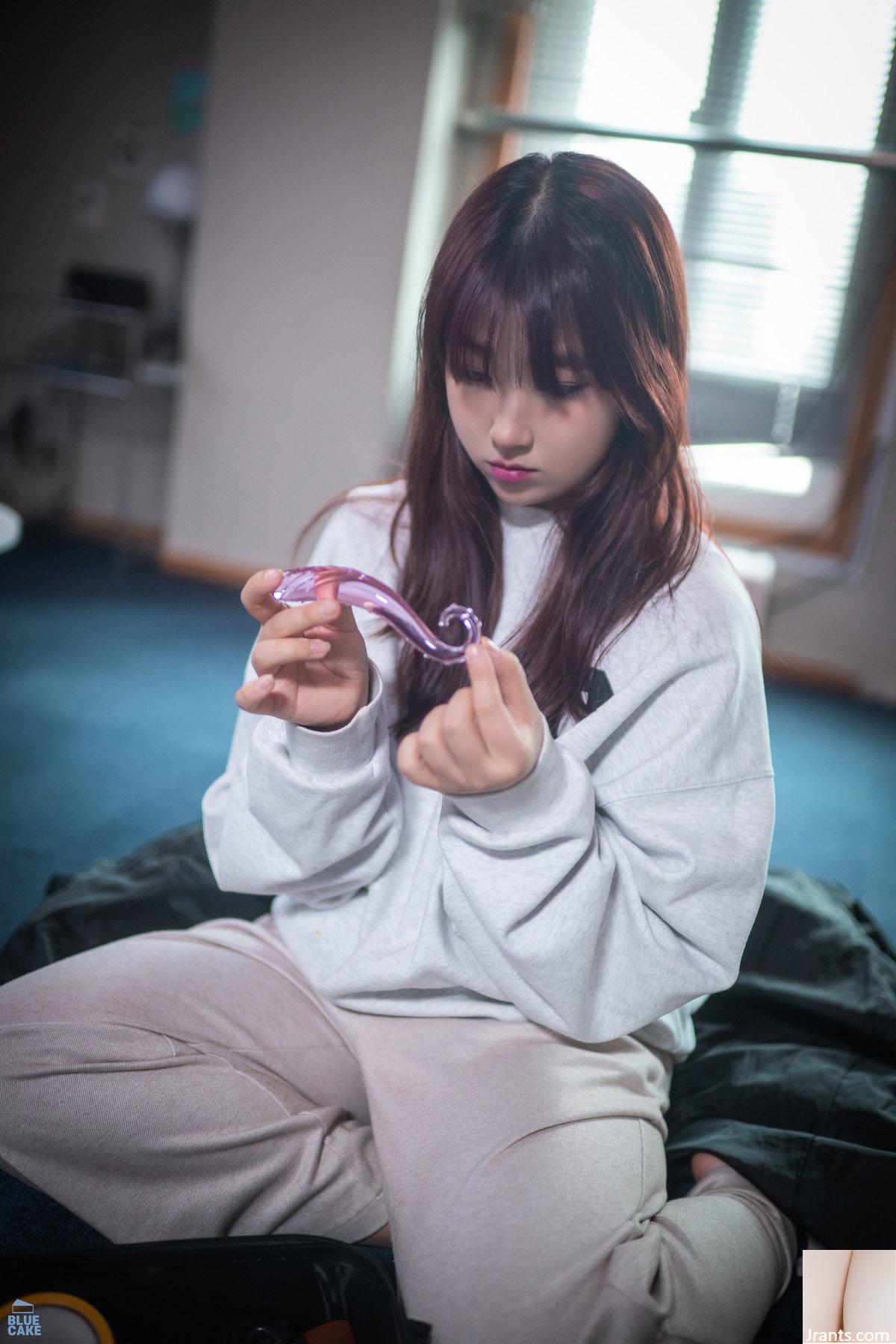 (Ggubbu) Càng nhìn dáng người bụ bẫm của cô ấy, cô ấy càng trở nên sừng sỏ (40P) - Ảnh 13