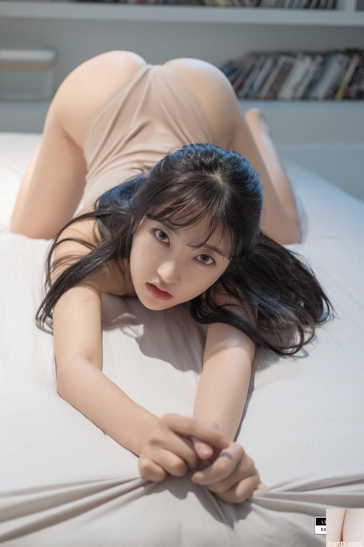 (HaNari) Khuôn mặt không tì vết, dễ thương và có chút gợi cảm (51P) - Ảnh 38