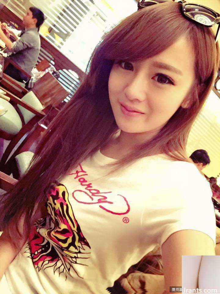 ~Chen Wei (Paipai Benben) ~ Chiếc váy bó sát màu đen có bộ ngực khủng và vòng eo thon, siêu quyến rũ!! - Ảnh 14