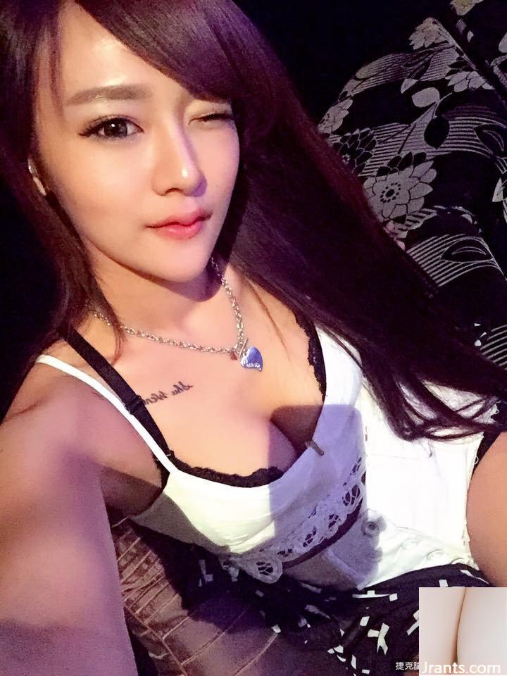 ~Chen Wei (Paipai Benben) ~ Chiếc váy bó sát màu đen có bộ ngực khủng và vòng eo thon, siêu quyến rũ!! - Ảnh 48