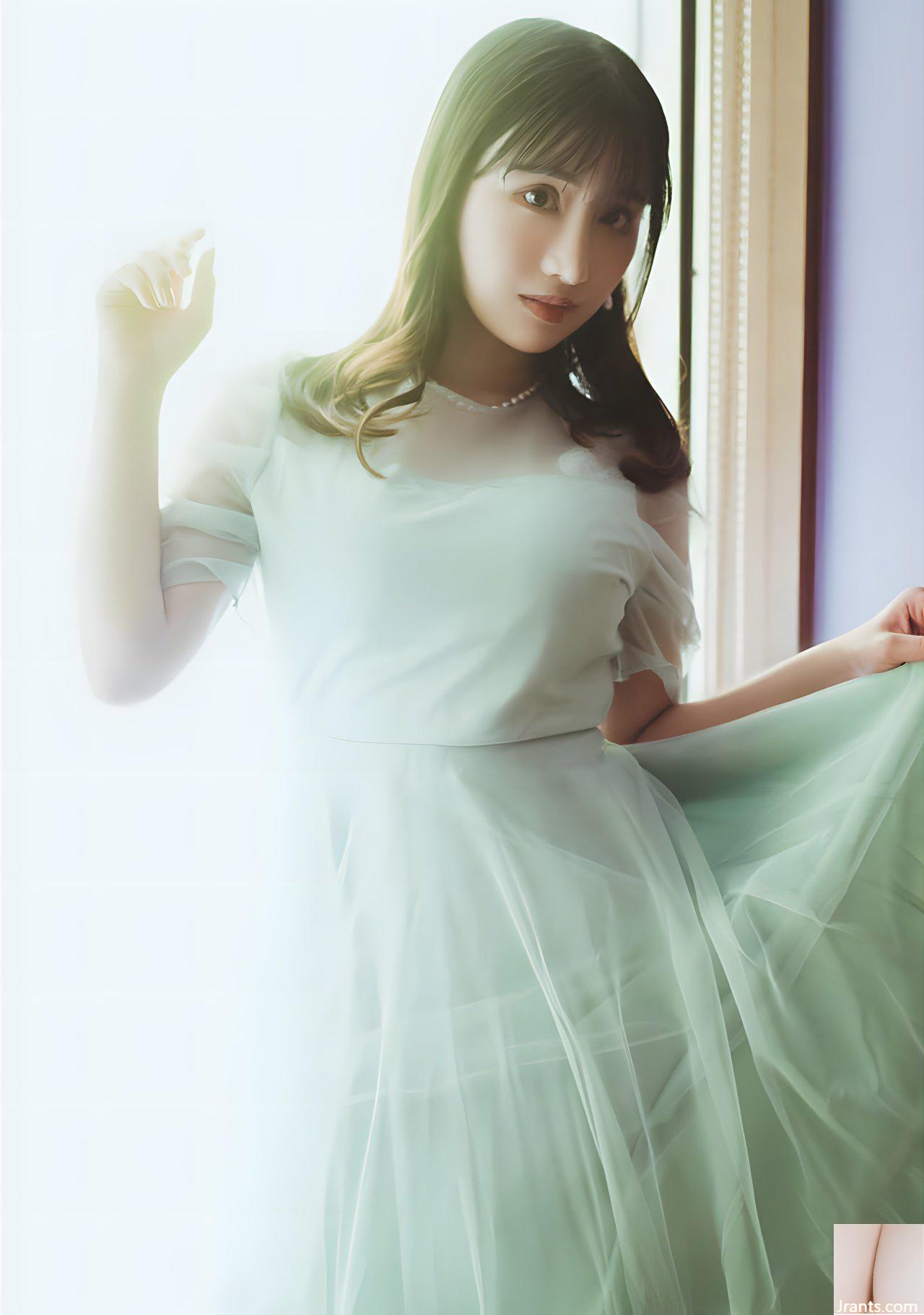 (楪カレン) Chú ngựa nhỏ gợi cảm không giấu được rãnh sâu và mạnh dạn lộ diện (28P) - Ảnh 3