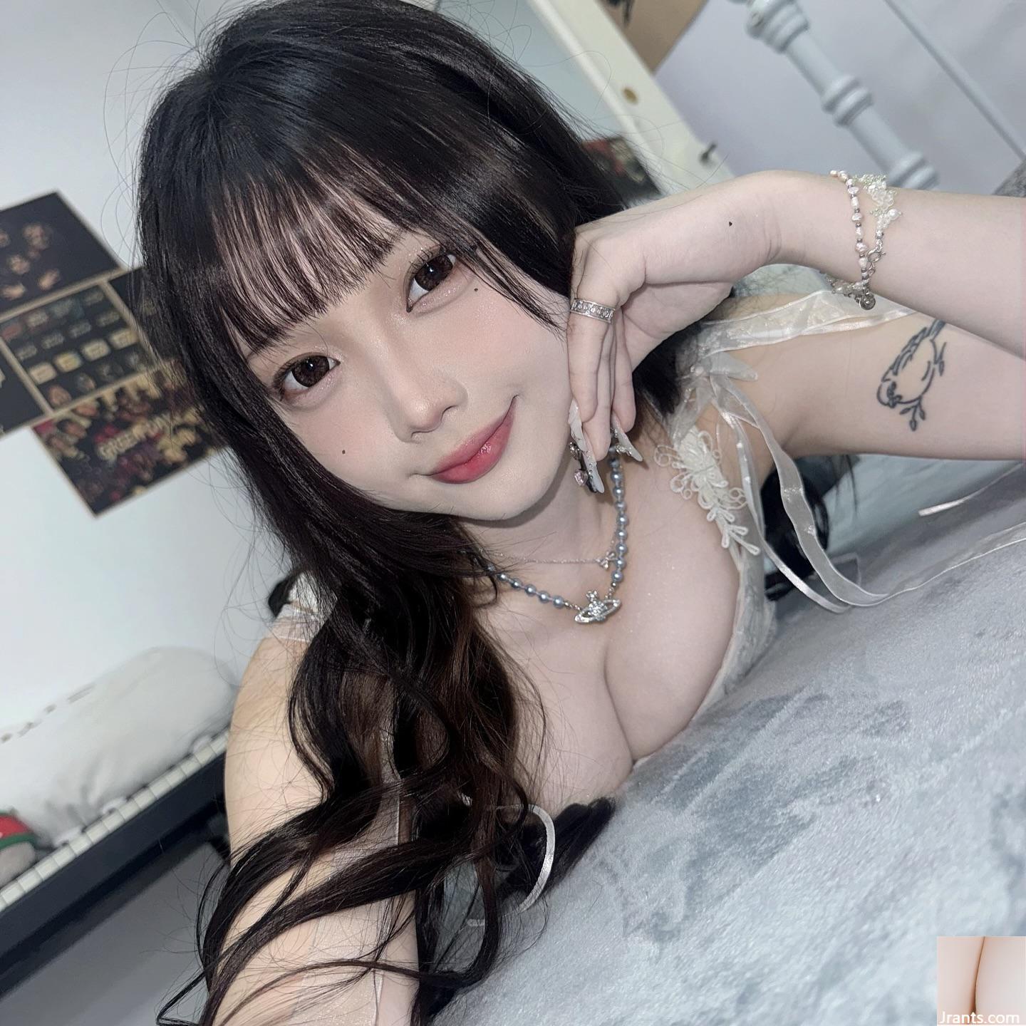 Đôi chân xinh đẹp quyến rũ với nụ cười “Miyu's Little Pussy” mang đến cho người ta sức sống tràn đầy và bộ ngực hơi lộ ra để xoa dịu cơ thể và tâm trí (22P) - Ảnh 14