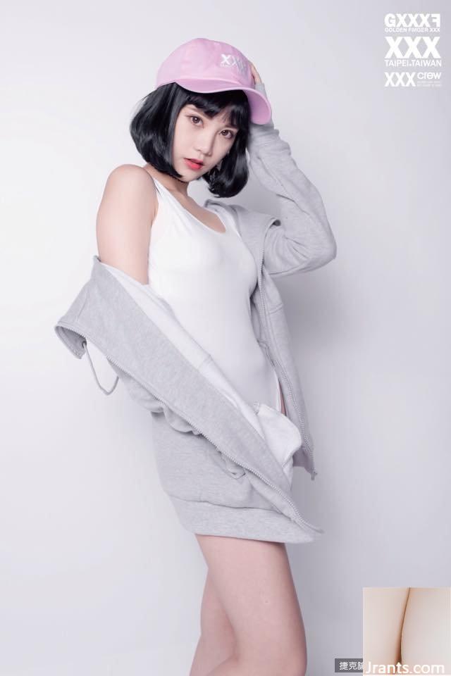 Tại Game Show, cosplayer ngực siêu ngực Li Youmei diễn giải nữ tướng Cổng Thời Không (24P) - Ảnh 15