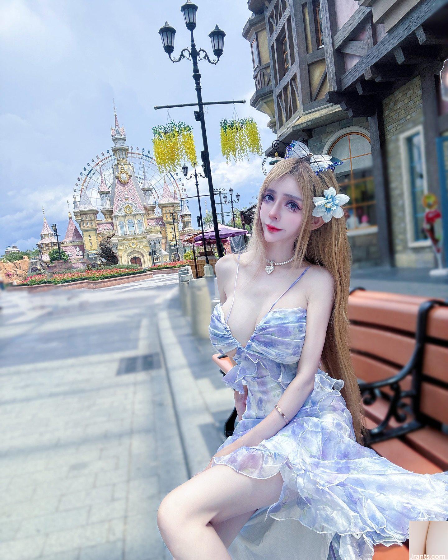 Em gái ngực bự “Lubi Liu” có khe ngực chữ V sâu nóng bỏng đến thế? (Bạn bè ai cũng yêu (15P) - Ảnh 3