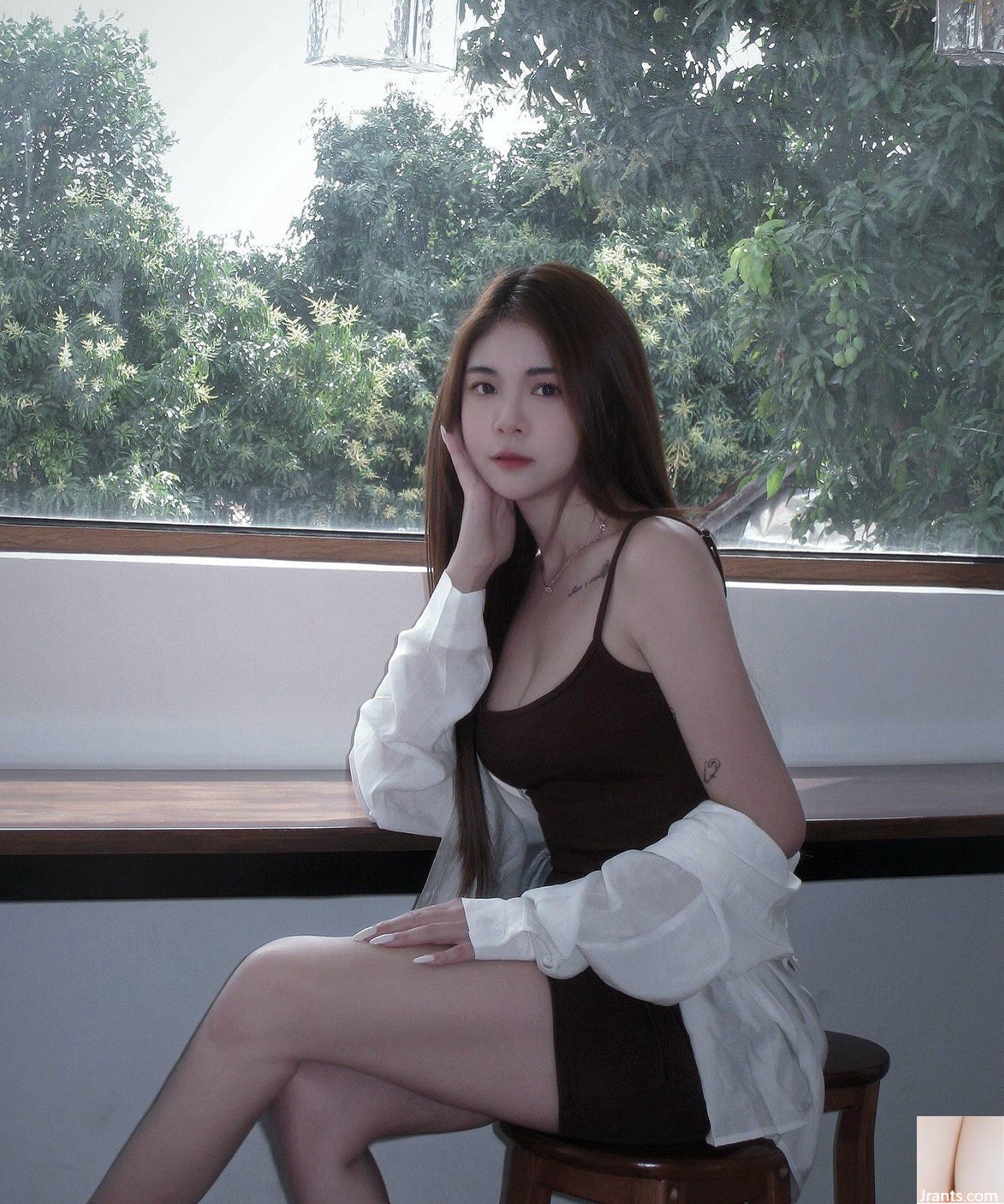 Đôi chân nóng bỏng và xinh đẹp “jesly_jojo” có đường cong đầy đặn dưới vẻ ngoài dễ thương và quyến rũ (19P) - Ảnh 18