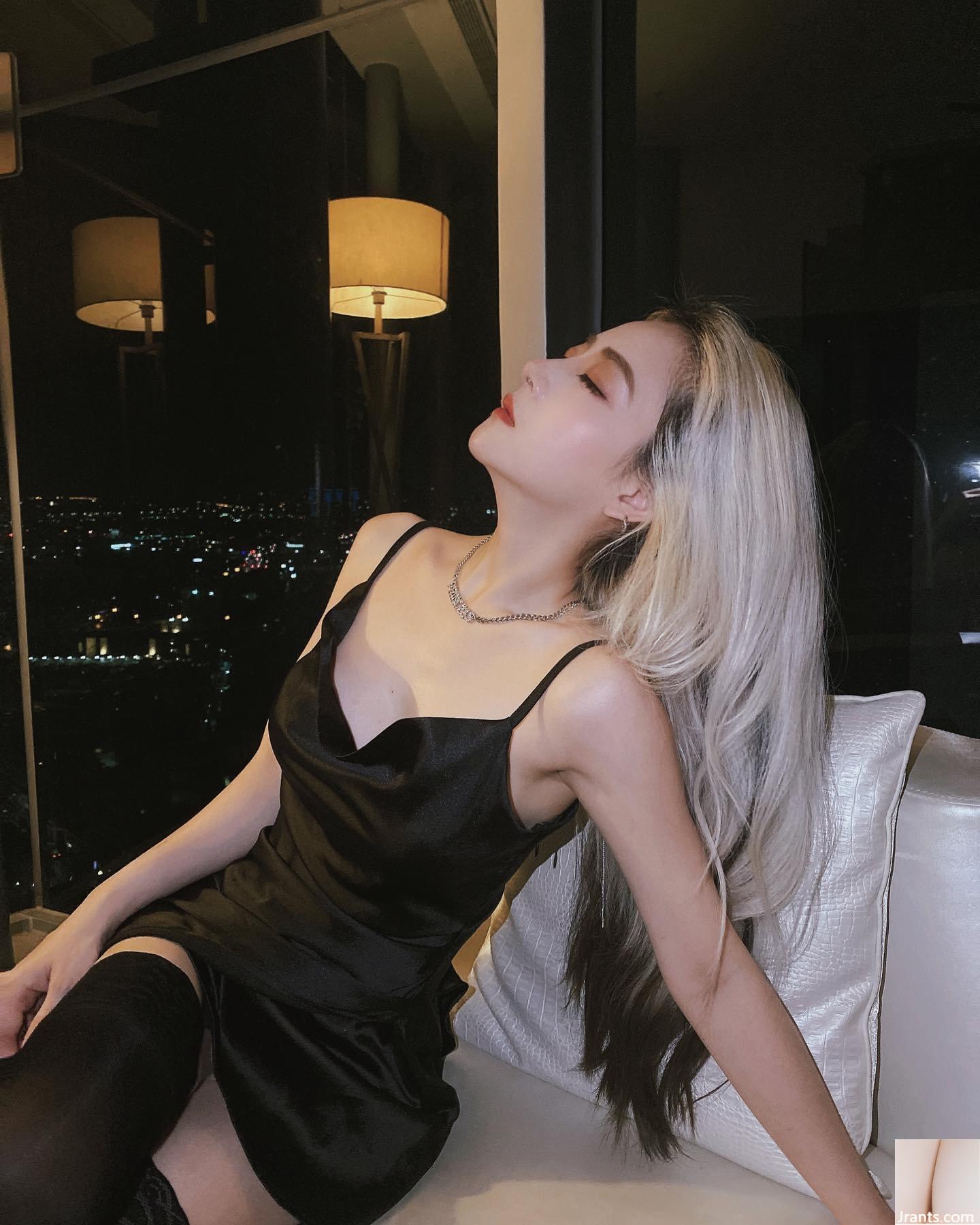 Em gái ngực khủng “Elsa Ko” có dáng chuẩn cực phẩm, máu sôi sùng sục, nóng bỏng và quyến rũ (12P) - Ảnh 2