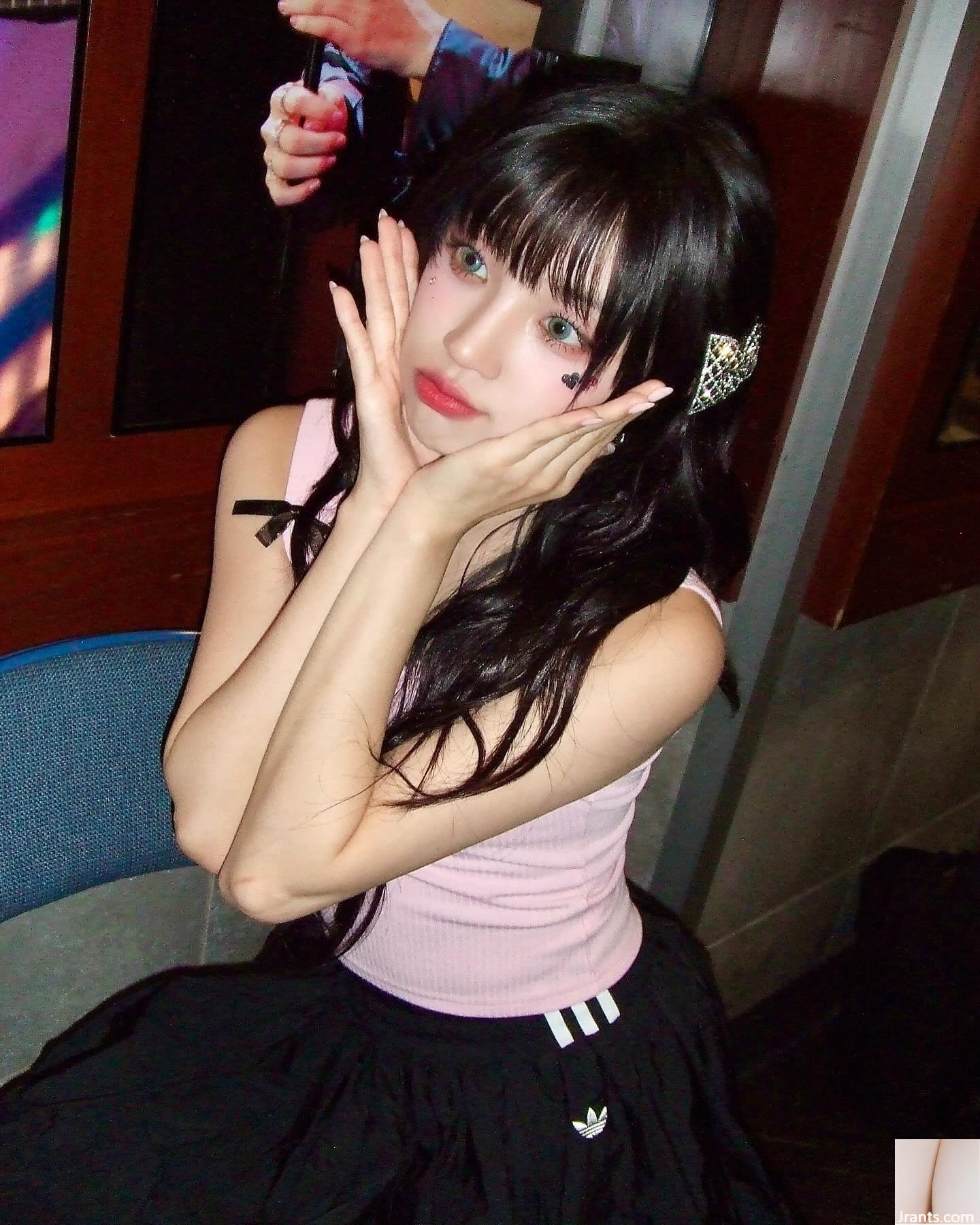 Cô gái ngọt ngào “YUQI” thật quyến rũ, tròn trịa, trắng trẻo và dịu dàng với hình thể hoàn hảo - Ảnh 12