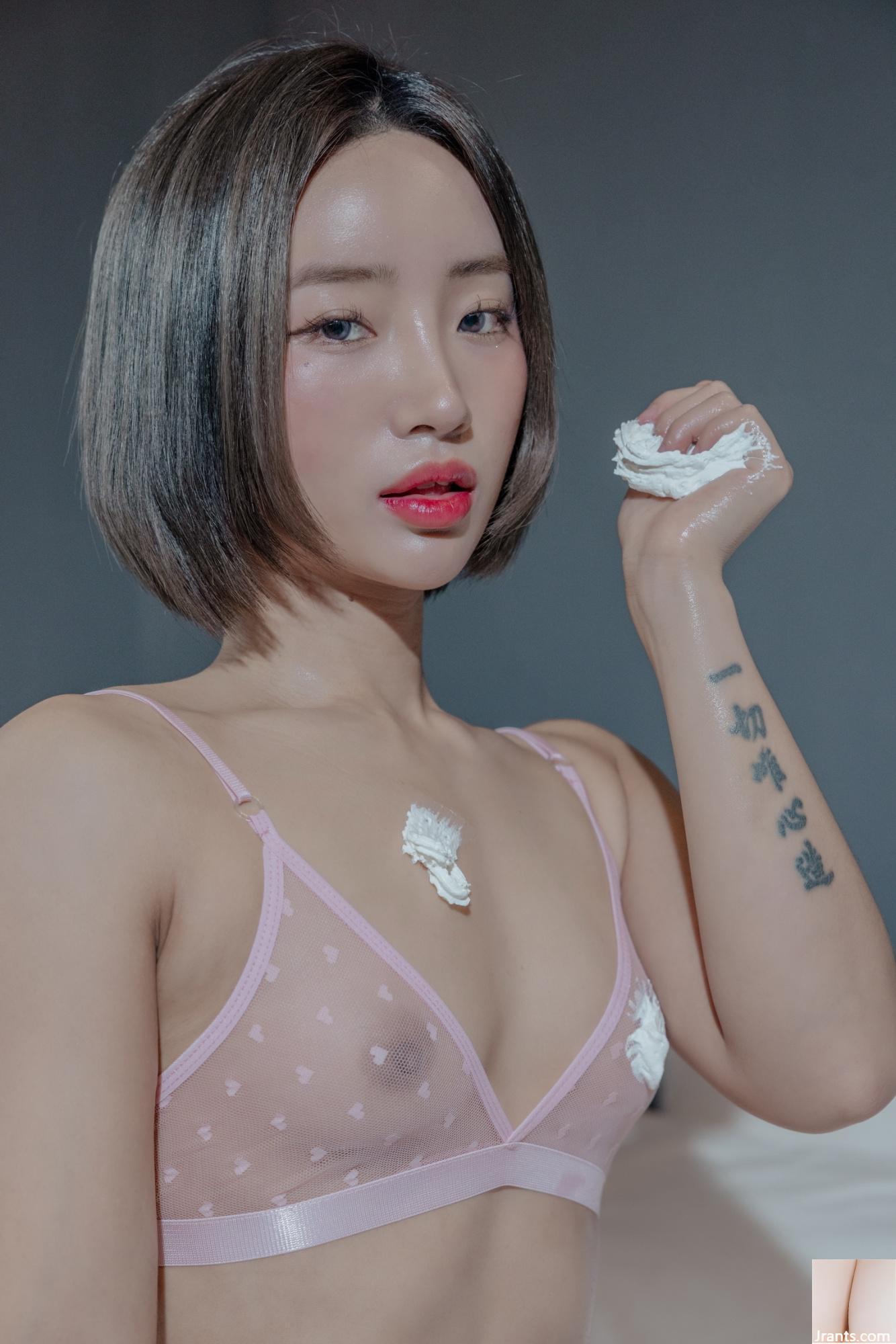 (SWEETBOX) Nữ hoàng chiến lợi phẩm – Vol.02 – Part.2 (98P) - Ảnh 27