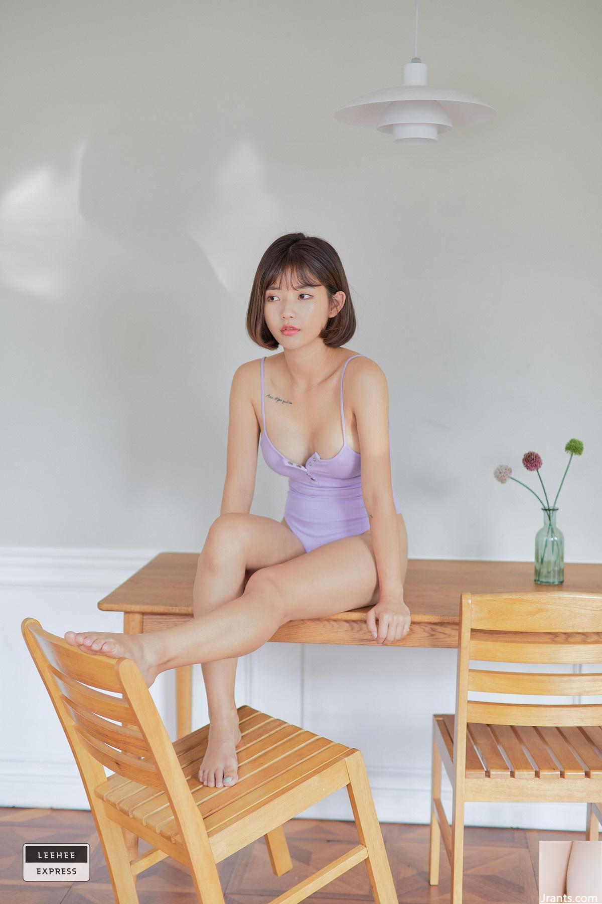 (U.Hwa) Bộ ngực tuyết của cô gái Hàn Quốc đầy đặn và cơ thể phát triển… (47P) - Ảnh 31