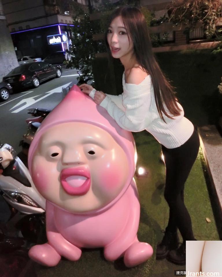 Cô gái ngọt ngào với bộ ngực đẹp cúp E ~ Zhang Zhumei ~ Dây vai tuột ra trong bức ảnh selfie, gợi cảm đến mức khơi dậy trí tưởng tượng (36P) - Ảnh 31