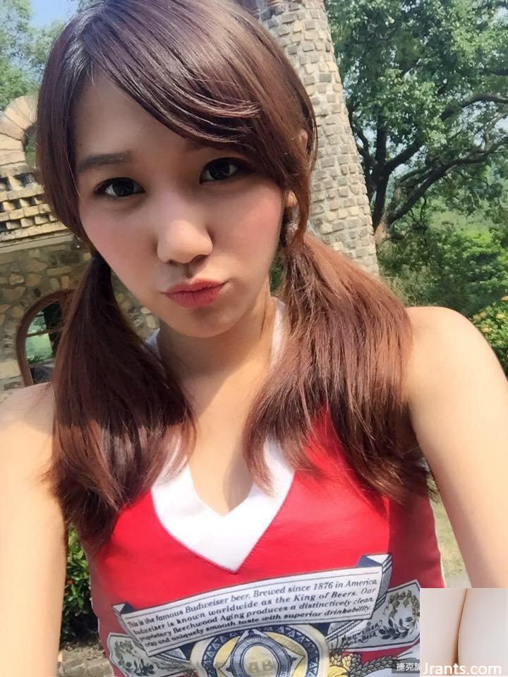 Carlee Carly ~ Lộ diện đường sự nghiệp gợi cảm Đèn pha bắt mắt hơn cả ô tô (30P) - Ảnh 14