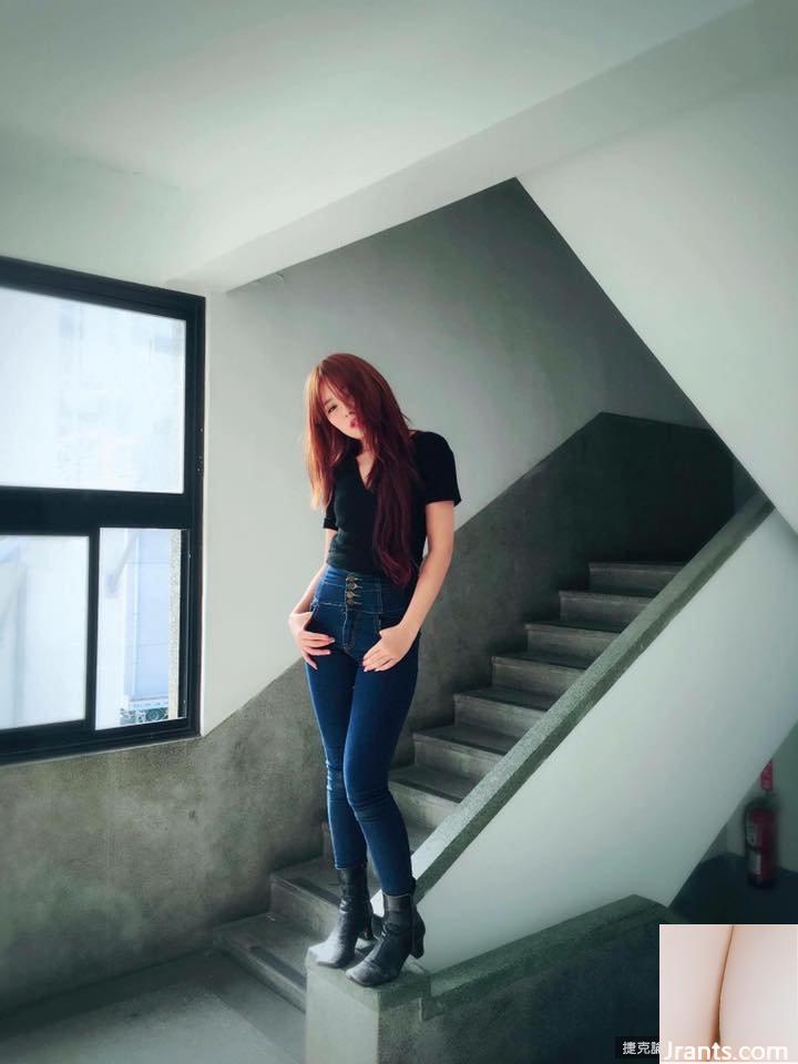 Cô gái xinh đẹp với đôi chân đẹp ~Vina Liu Siyu ~ chụp ảnh ngoài trời gợi cảm với bộ ngực đẹp (27P) - Ảnh 9