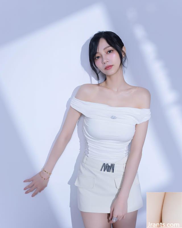 Bước đột phá lớn của cựu thành viên nhóm nhạc nữ BoA! Sách ảnh gợi cảm cho phép người hâm mộ “nhẹ nhàng lựa chọn”! (11P) - Ảnh 6