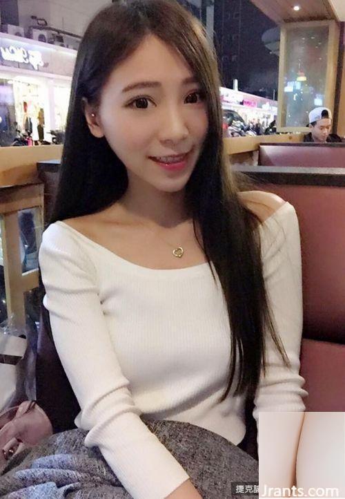 Cô gái E-cup Zhang Zhumei chụp ảnh selfie ngực khủng và vô tình làm mất dây vest (21P) - Ảnh 13