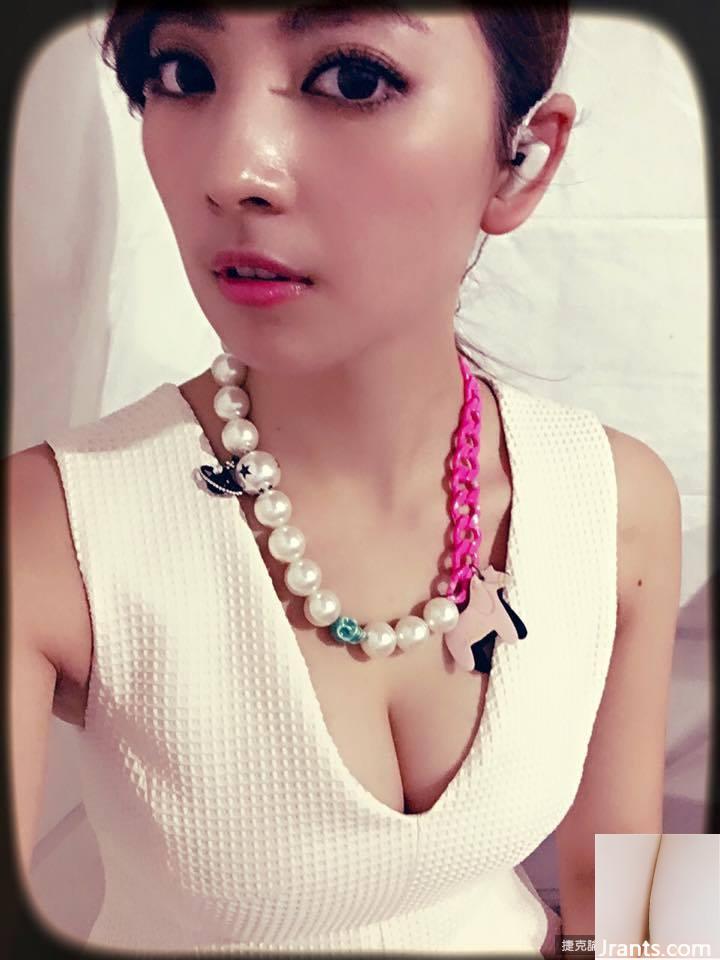 Ra mắt ngực khủng siêu chân thành ~ Axi ~ (30P) - Ảnh 26