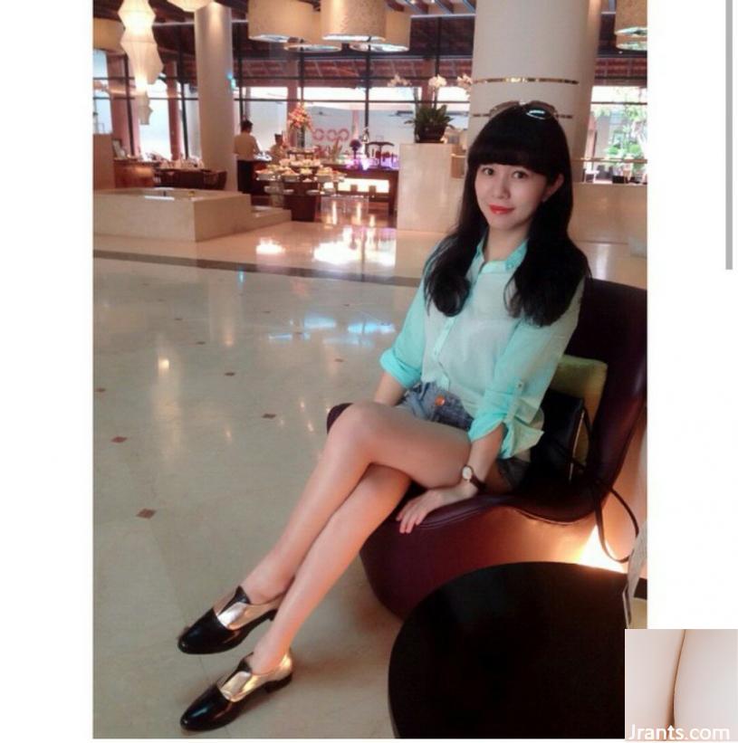 Nữ tiếp viên ~ Elly Tseng ~ Một đôi chân thon dài + bikini gợi cảm và nóng bỏng (24P) - Ảnh 12