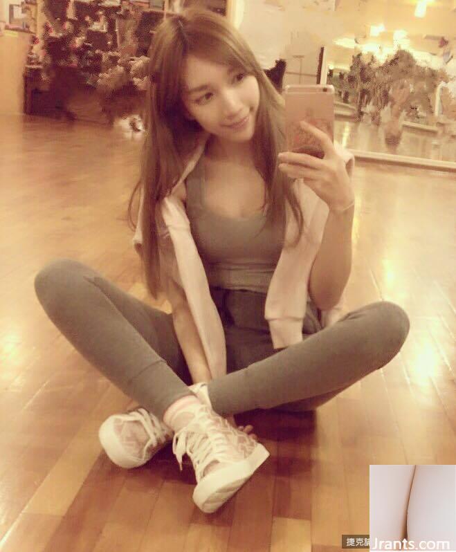 Cô gái xinh đẹp đến từ mương sâu có bộ ngực to và đẹp (54P) - Ảnh 15