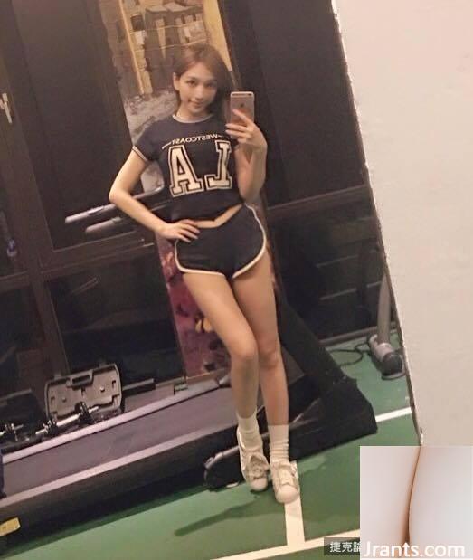 Cô gái xinh đẹp đến từ mương sâu có bộ ngực to và đẹp (54P) - Ảnh 22