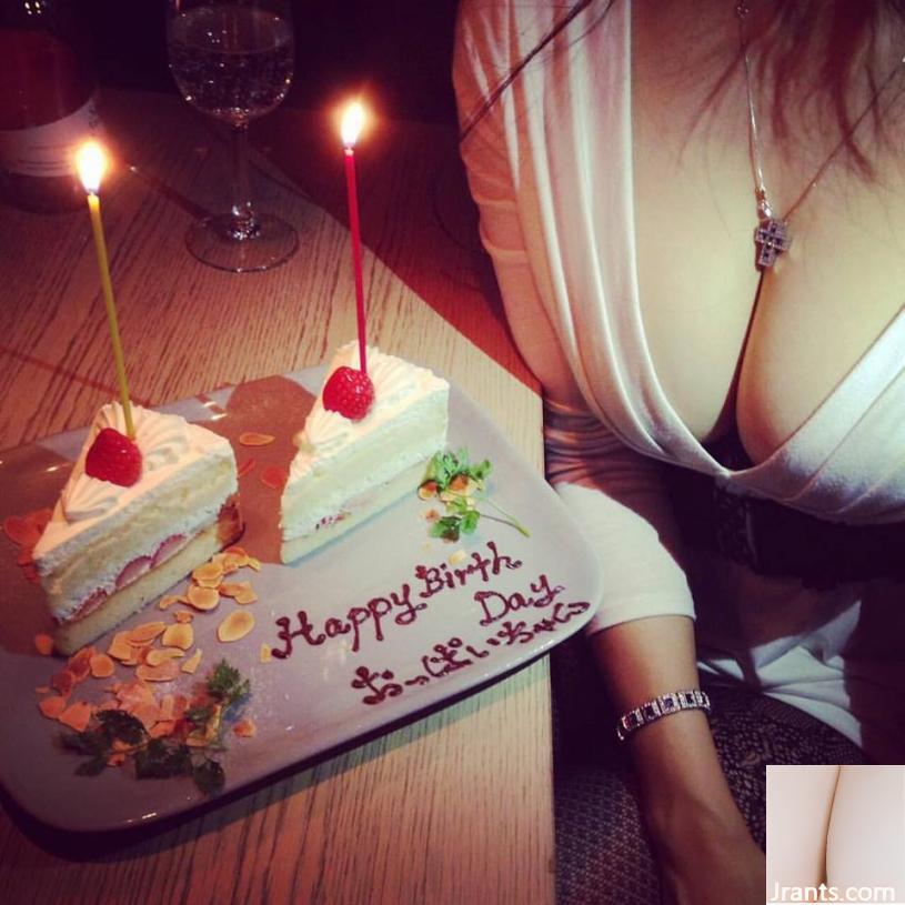 Cô gái H-cup tự nhận là người thích phô trương ~ Yury Shibuya ~ đang chơi bass nửa chừng thì bất ngờ đưa tay vào ngực Qiao (38P) - Ảnh 18