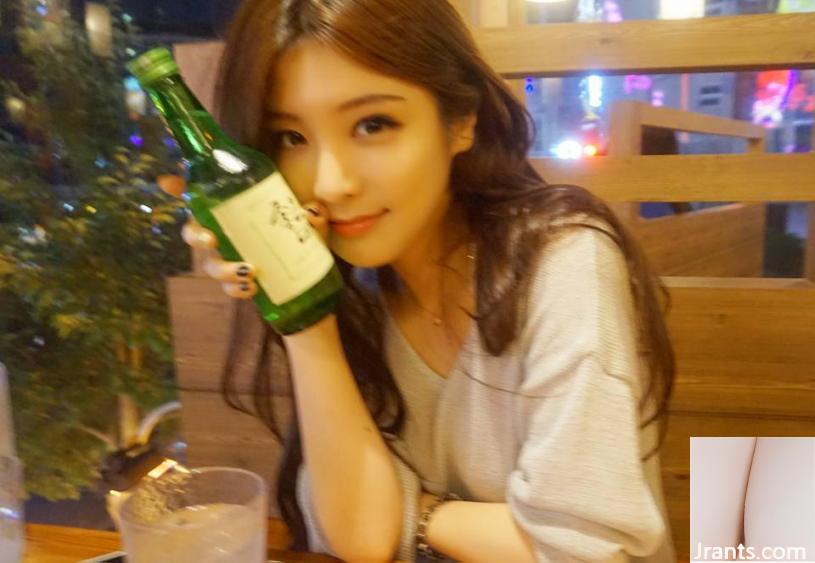 Mỏ neo E-cup với dáng người siêu đẹp ~ BJ Jialin (Hyunseo)~ Chúc mọi người năm mới vui vẻ trong bộ váy bó sát màu đỏ (56P) - Ảnh 10