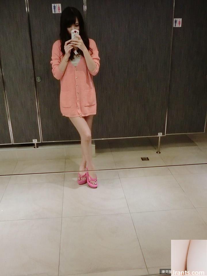 Cô gái tốt nghiệp trường trung học dạy nghề 32D Zhuang Jing ~ Rui Rui (Alice Lee) ~ vừa đứng dậy và chụp ảnh tự sướng với cặp kính trên cơ thể khoét sâu khoe bóng nóng bỏng (51P) - Ảnh 11