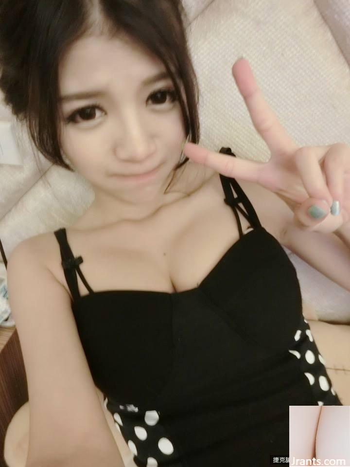 Cô gái tốt nghiệp trường trung học dạy nghề 32D Zhuang Jing ~ Rui Rui (Alice Lee) ~ vừa đứng dậy và chụp ảnh tự sướng với cặp kính trên cơ thể khoét sâu khoe bóng nóng bỏng (51P) - Ảnh 3