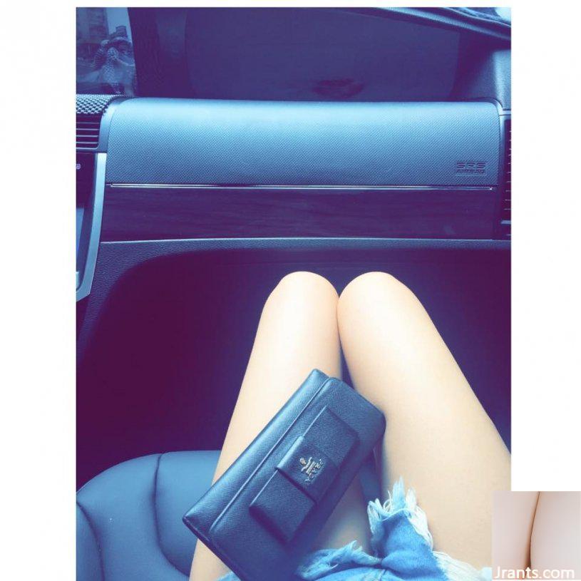 Cô gái tốt nghiệp trường trung học dạy nghề 32D Zhuang Jing ~ Rui Rui (Alice Lee) ~ vừa đứng dậy và chụp ảnh tự sướng với cặp kính trên cơ thể khoét sâu khoe bóng nóng bỏng (51P) - Ảnh 33