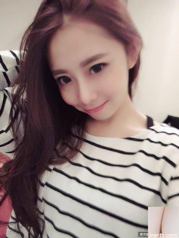 Cô chủ cửa hàng giày xinh đẹp có đôi mắt điện quyến rũ ~ Liao Ting ~ ngọt ngào ăn đậu đá và chụp ảnh trước ống kính, hiếm khi khoe vẻ gợi cảm của mình (60P - Ảnh 38