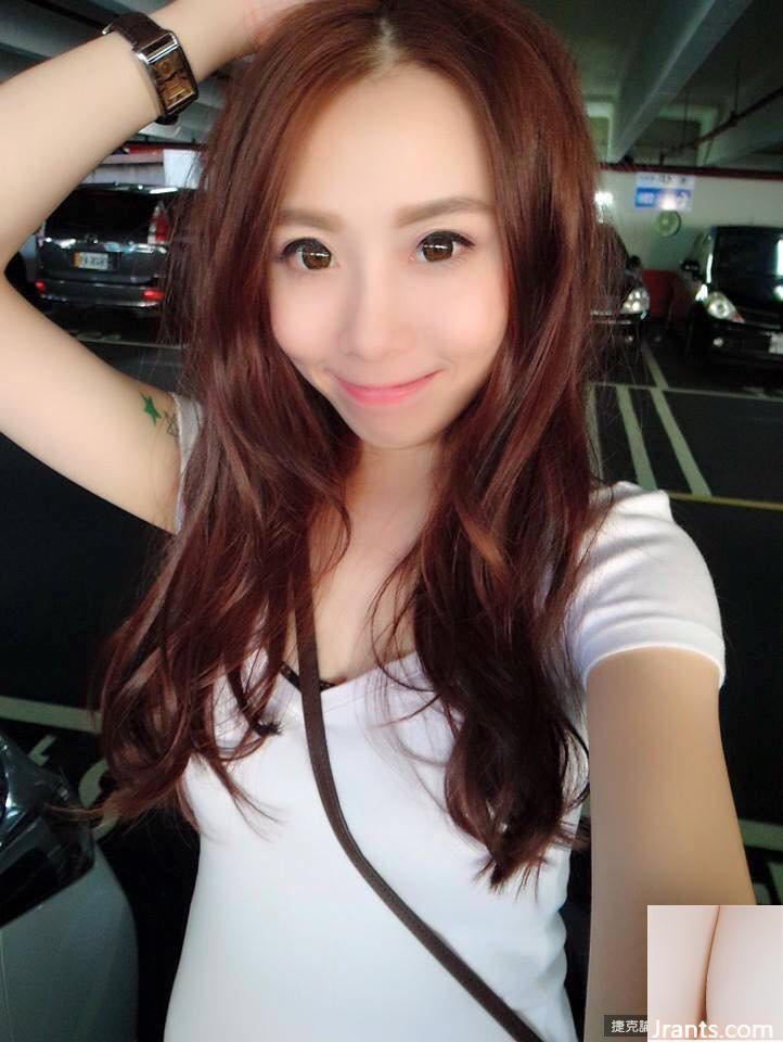 Cô chủ cửa hàng giày xinh đẹp có đôi mắt điện quyến rũ ~ Liao Ting ~ ngọt ngào ăn đậu đá và chụp ảnh trước ống kính, hiếm khi khoe vẻ gợi cảm của mình (60P - Ảnh 39