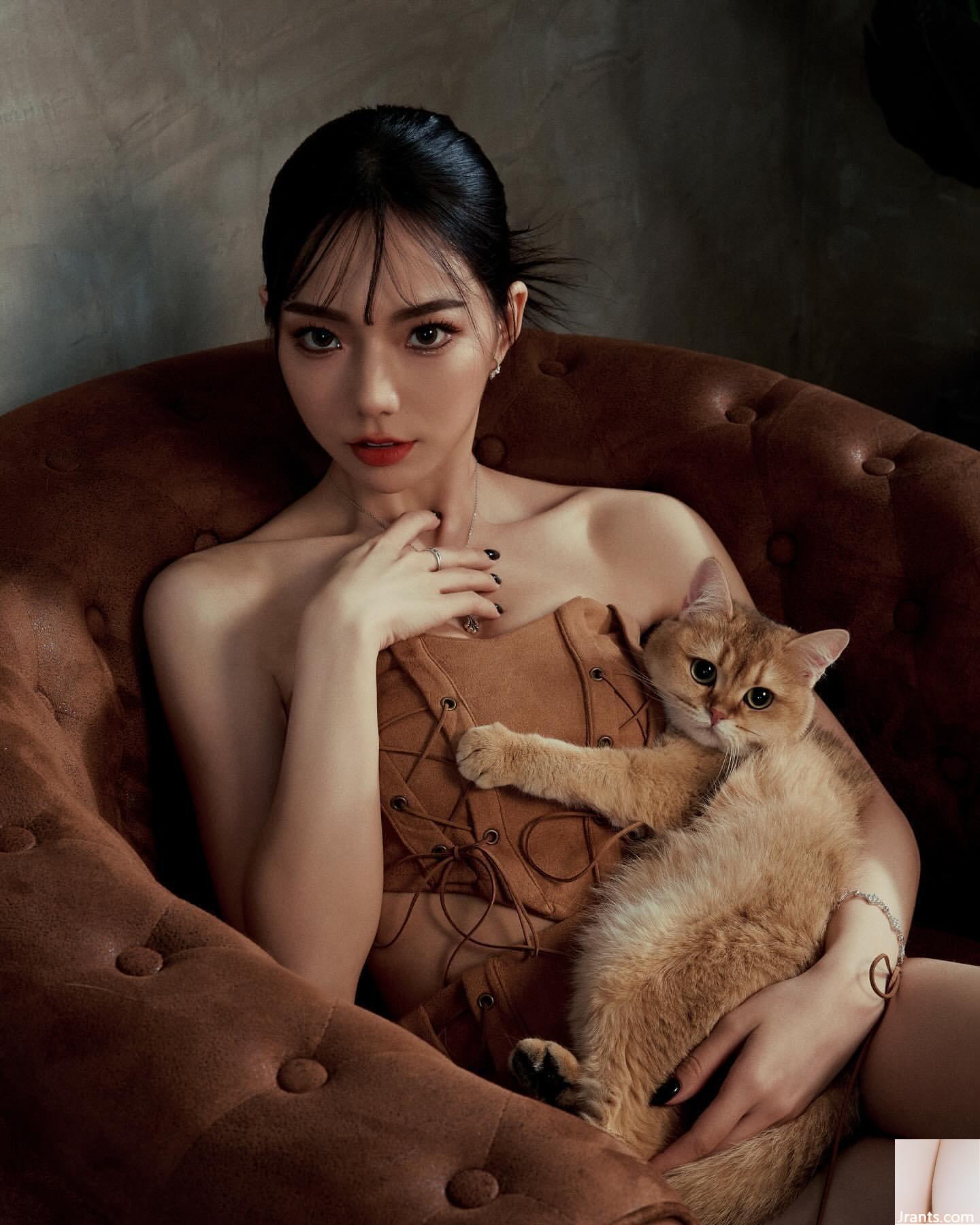 Em gái mắt điện “Trưởng nhóm” sở hữu khuôn mặt xinh đẹp như thiên thần, dáng người bá đạo khoe dáng (11P) - Ảnh 6