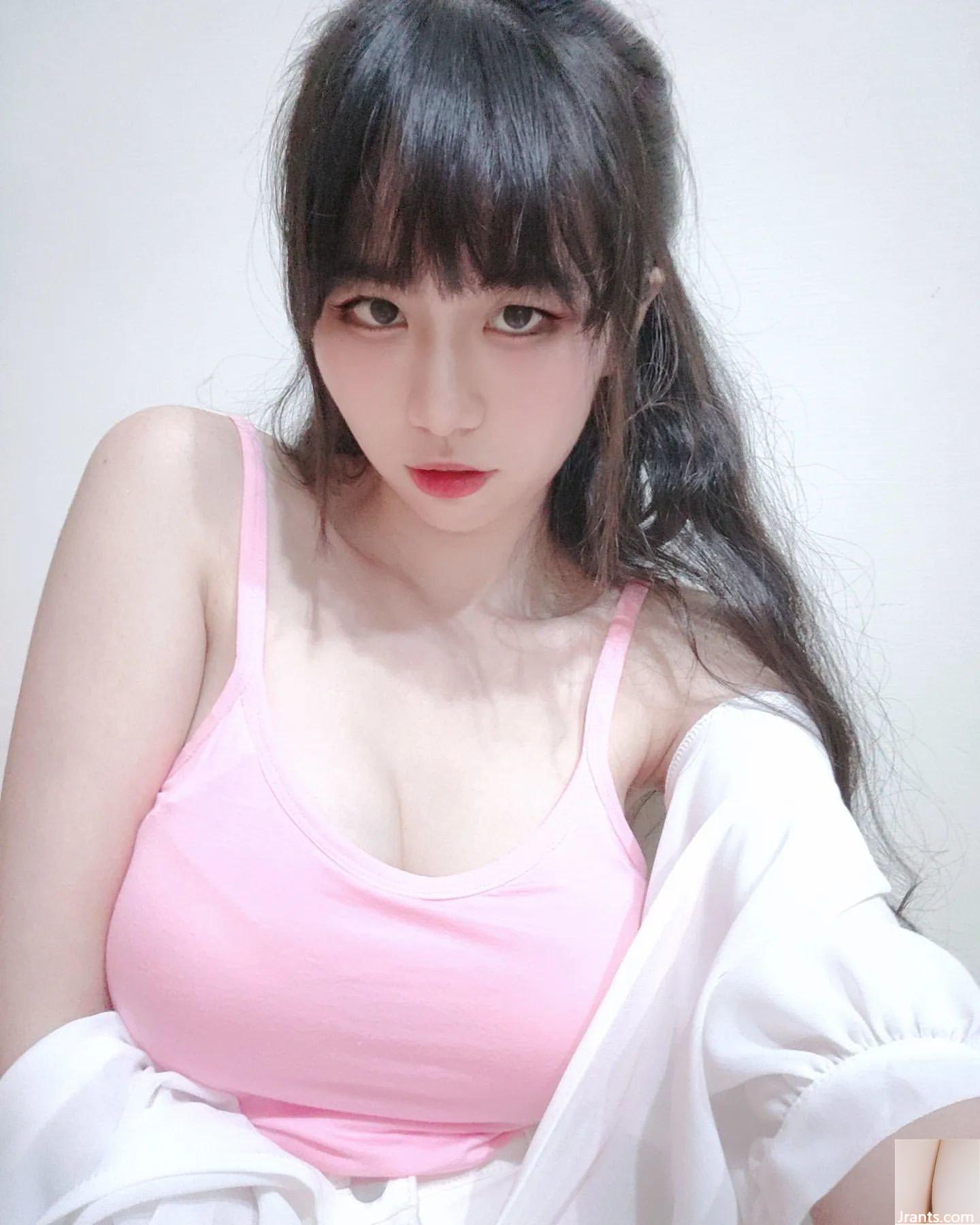 Người đẹp nóng bỏng “Jing'er” có làn da trắng và đôi chân dài tuyệt đẹp, thân hình tràn ngập hương trầm (11P) - Ảnh 9