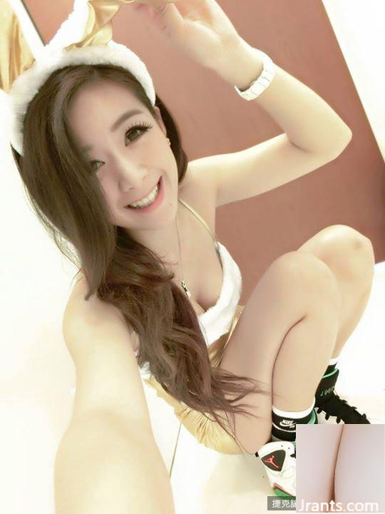 Bộ ngực 32D Madou ~ Xiaoqing Laura Ku ~ Chỉ mặc đồ lót gợi cảm bên trong chiếc túi đeo rỗng, để lộ quả bóng đầy đặn của cô ấy (73P) - Ảnh 49