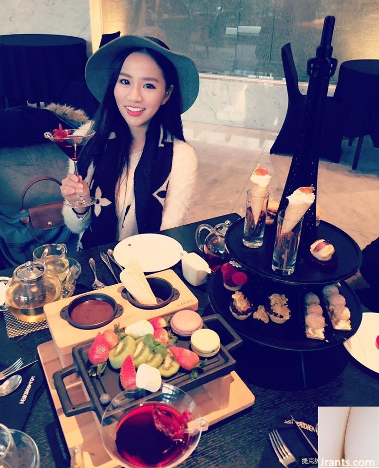 Cô em gái ngọt ngào gợi cảm Madou~Amber~ khoe ngực tại triển lãm (65P) - Ảnh 30