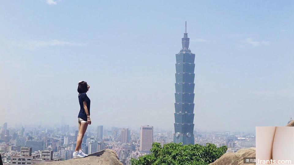 Cô gái tóc ngắn xinh đẹp ~Miars Liutzuhan~ selfie nóng bỏng trước thác nước với một dây đeo vai tuột ra trông càng quyến rũ hơn (29P - Ảnh 17