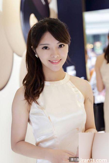 Bông hoa ngọt ngào trong triển lãm Shi Xiaojuner bất ngờ hóa ra là giáo viên thể dục (25P) - Ảnh 15