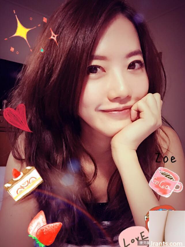 Nữ tiếp viên xinh đẹp của China Airlines ~Zoe Wang~ trông thật bắt mắt trong bộ bikini với những đường cong thon thả (49P)