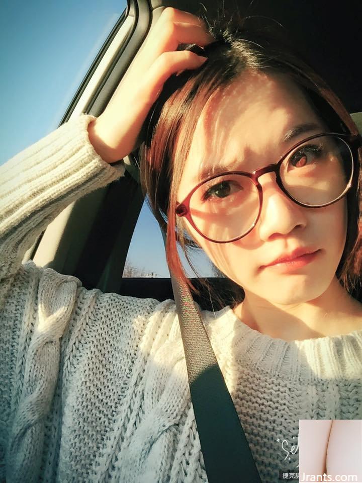 Nữ tiếp viên xinh đẹp của China Airlines ~Zoe Wang~ trông thật bắt mắt trong bộ bikini với những đường cong thon thả (49P) - Ảnh 35