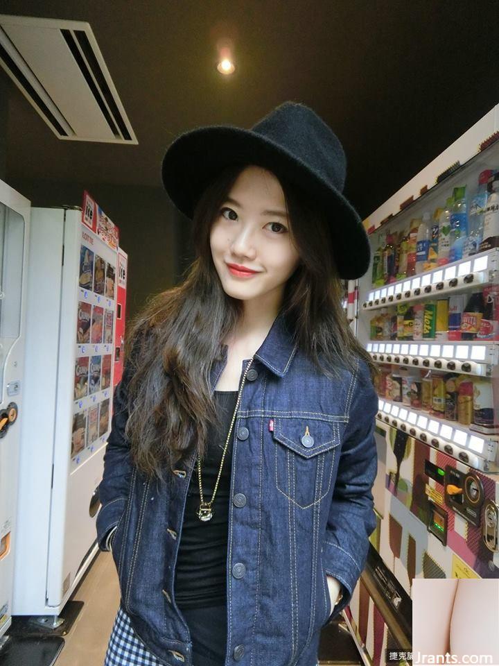 Nữ tiếp viên xinh đẹp của China Airlines ~Zoe Wang~ trông thật bắt mắt trong bộ bikini với những đường cong thon thả (49P) - Ảnh 4