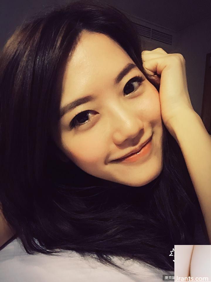 Nữ tiếp viên xinh đẹp của China Airlines ~Zoe Wang~ trông thật bắt mắt trong bộ bikini với những đường cong thon thả (49P) - Ảnh 7