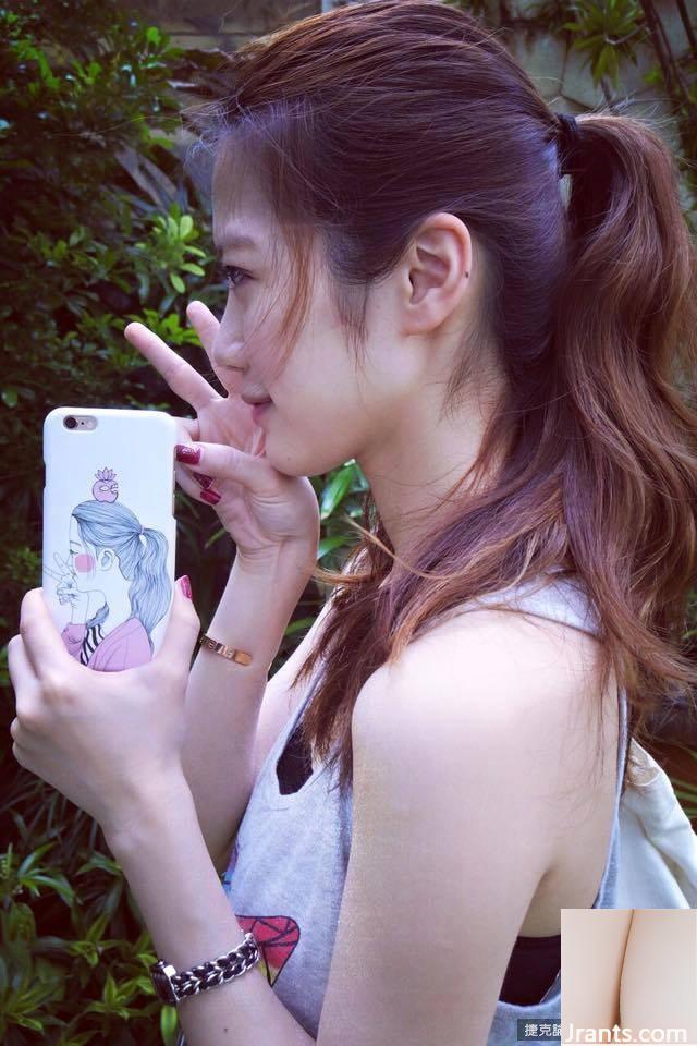 Nữ tiếp viên xinh đẹp của China Airlines ~Zoe Wang~ trông thật bắt mắt trong bộ bikini với những đường cong thon thả (49P) - Ảnh 9