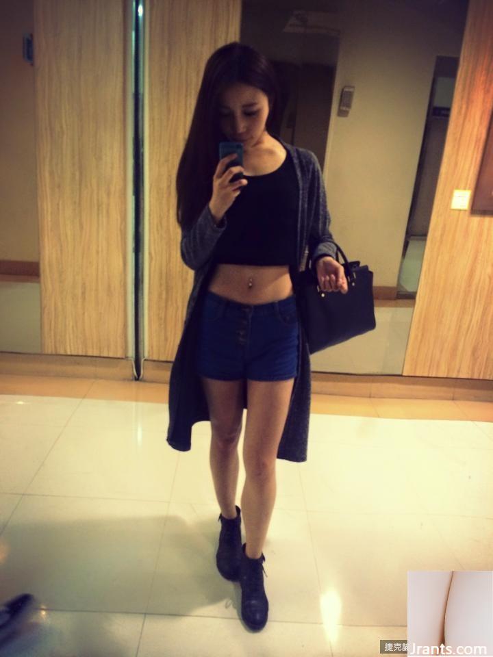 32C có chất liệu~Lai Bibi là một cô gái xinh đẹp mặc bikini~Lai Bibi(44P) - Ảnh 26