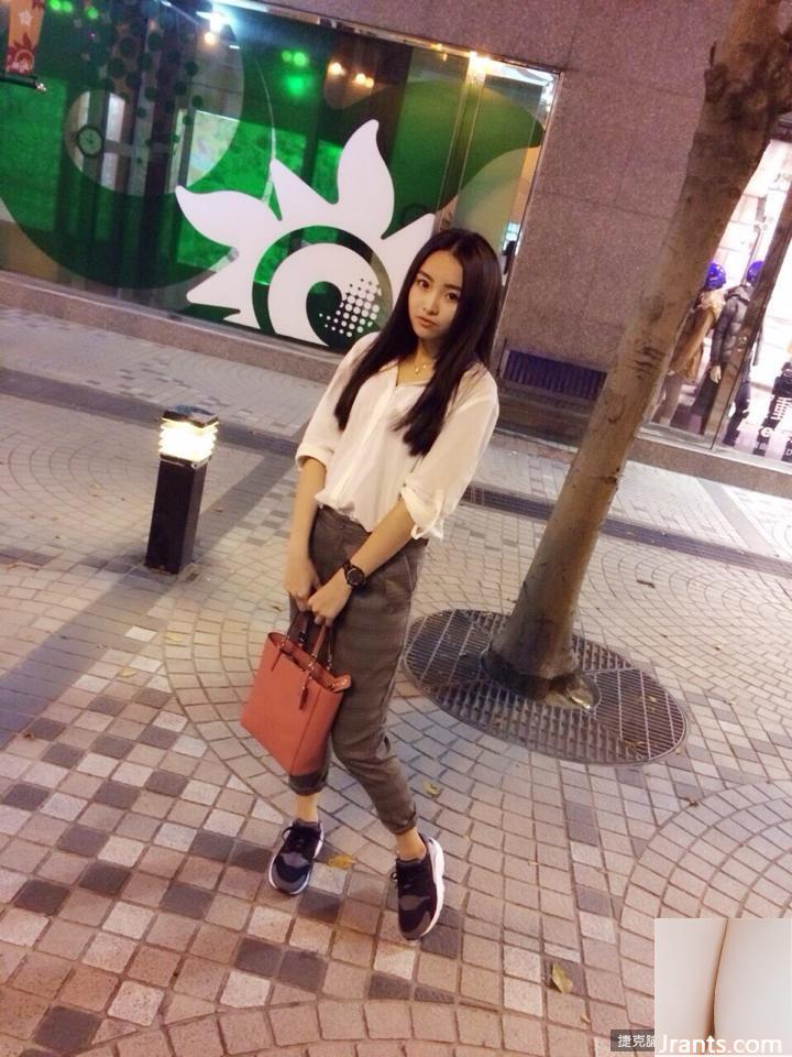 Nữ nhân viên xinh đẹp của Nike~Cao Manting~ (31P) - Ảnh 16