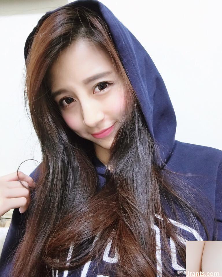 Nữ tiếp viên của Tiger Airways với đôi chân trắng ngần và khuôn mặt ngọt ngào ~ Rita Kao(Gao Yuwen)~ (53P) - Ảnh 23