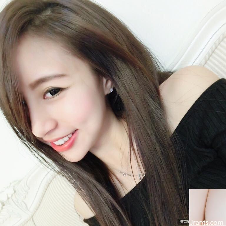 Nữ tiếp viên của Tiger Airways với đôi chân trắng ngần và khuôn mặt ngọt ngào ~ Rita Kao(Gao Yuwen)~ (53P) - Ảnh 3