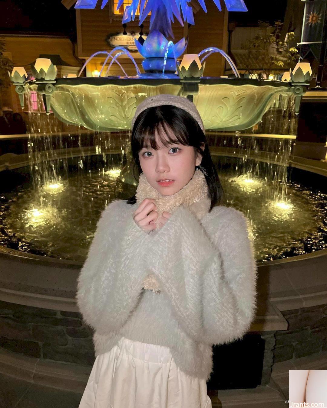 April, một cô gái xinh đẹp đến từ Hong Kong, có khuôn mặt siêu ngọt ngào, những đường cong thanh mảnh và khí chất quyến rũ. Cô ấy cũng có trang phục bikini trên ig, khiến một số cư dân mạng không khỏi phải ghen tị. - Ảnh 5