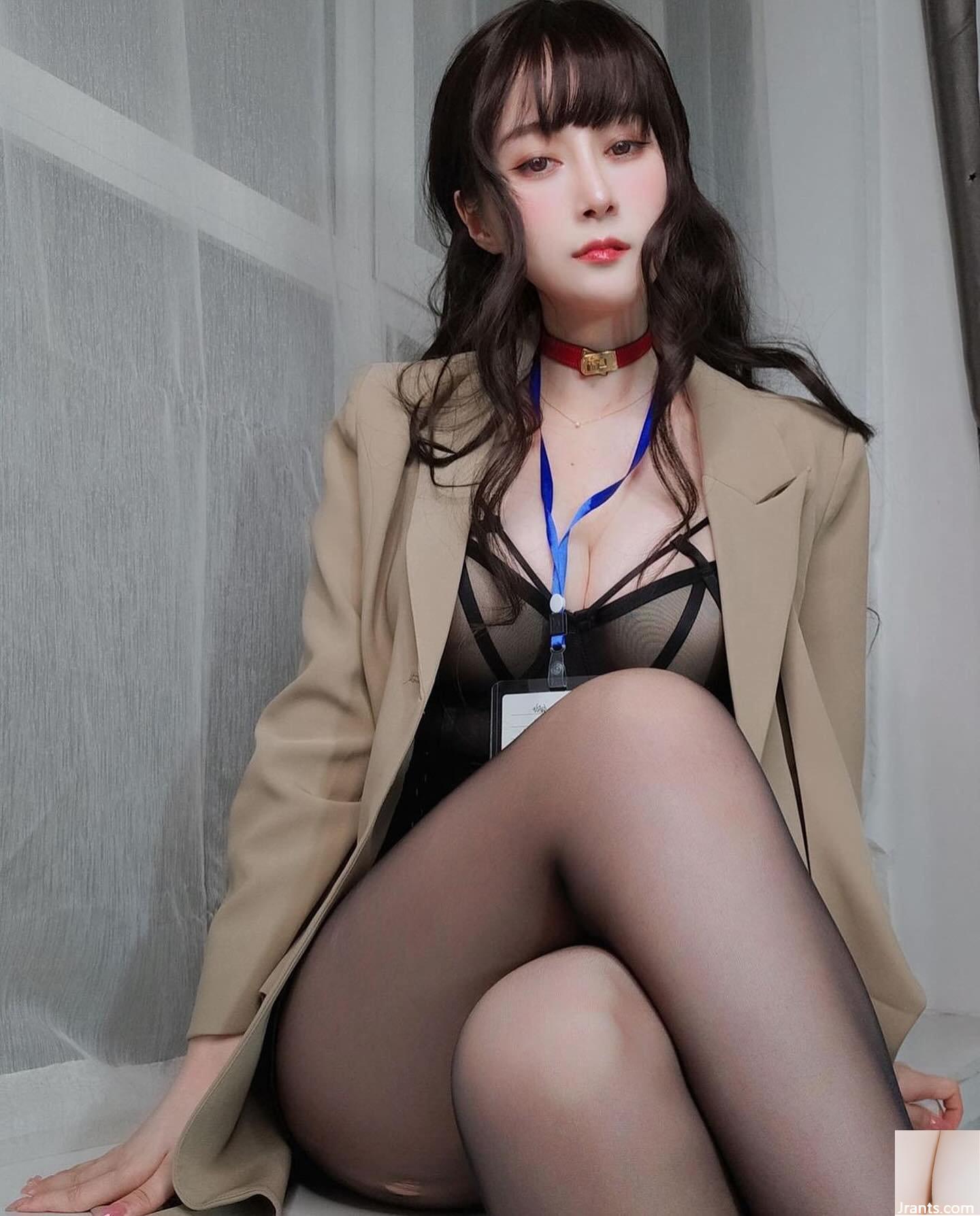 Nữ thần “Silver 81” không có điểm mù, khuôn mặt dù chụp thế nào cũng đẹp, bộ ngực khủng gợi cảm hút hồn (28P)