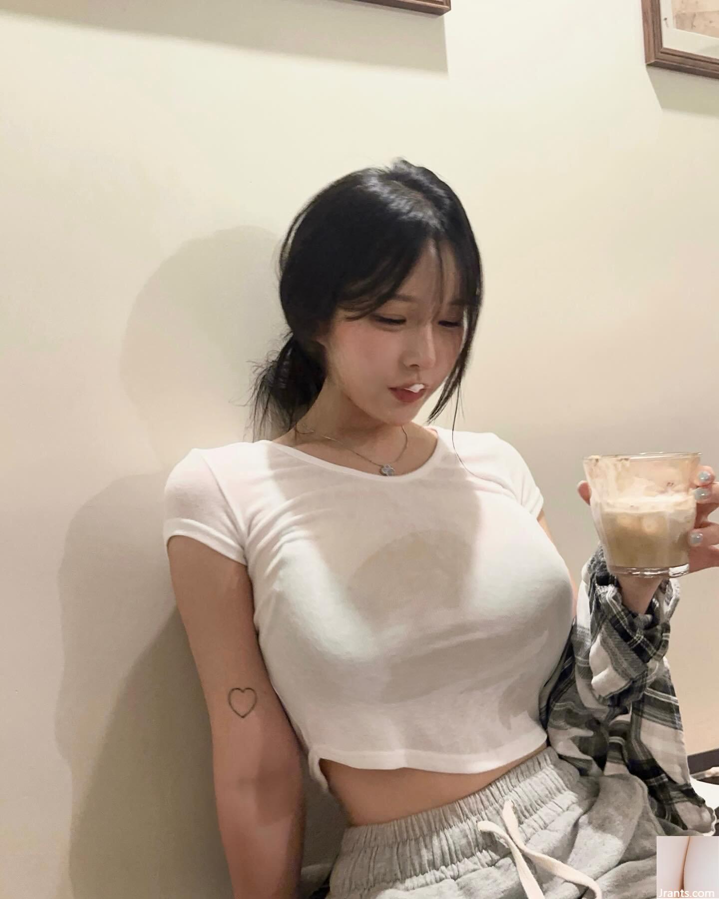 Cô gái ngọt ngào “” có bộ ngực tròn và đẹp quyến rũ đến mức bạn sẽ yêu cô ấy ngay từ cái nhìn đầu tiên (18P) - Ảnh 13